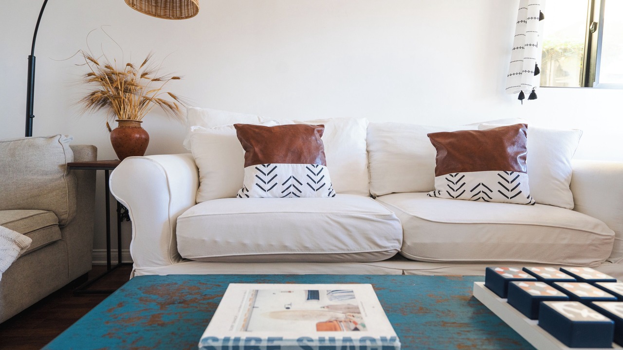 Photo of Livingroom in Pierpont Bay