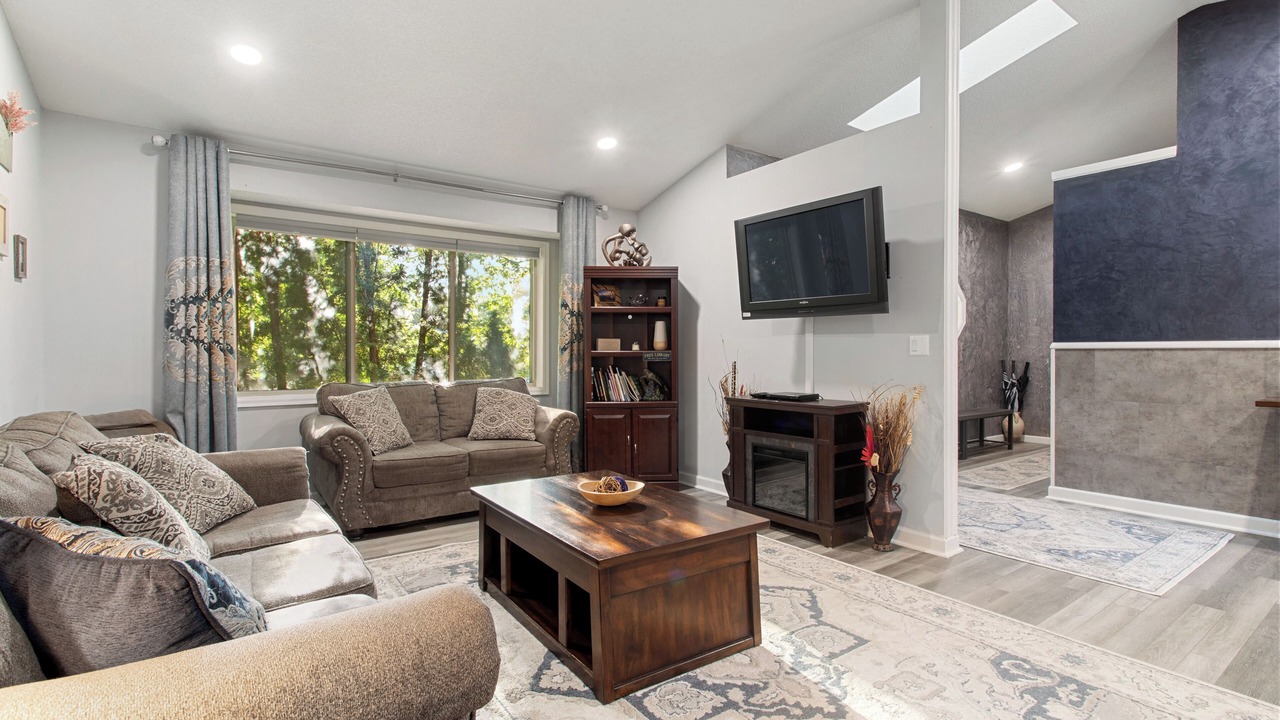 Photo of Livingroom in Blaine