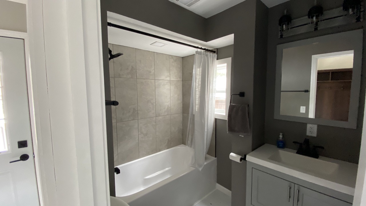 Photo of Bathroom in King