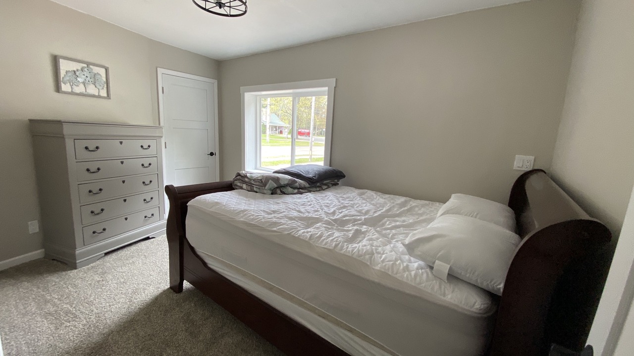 Photo of Bedroom in King