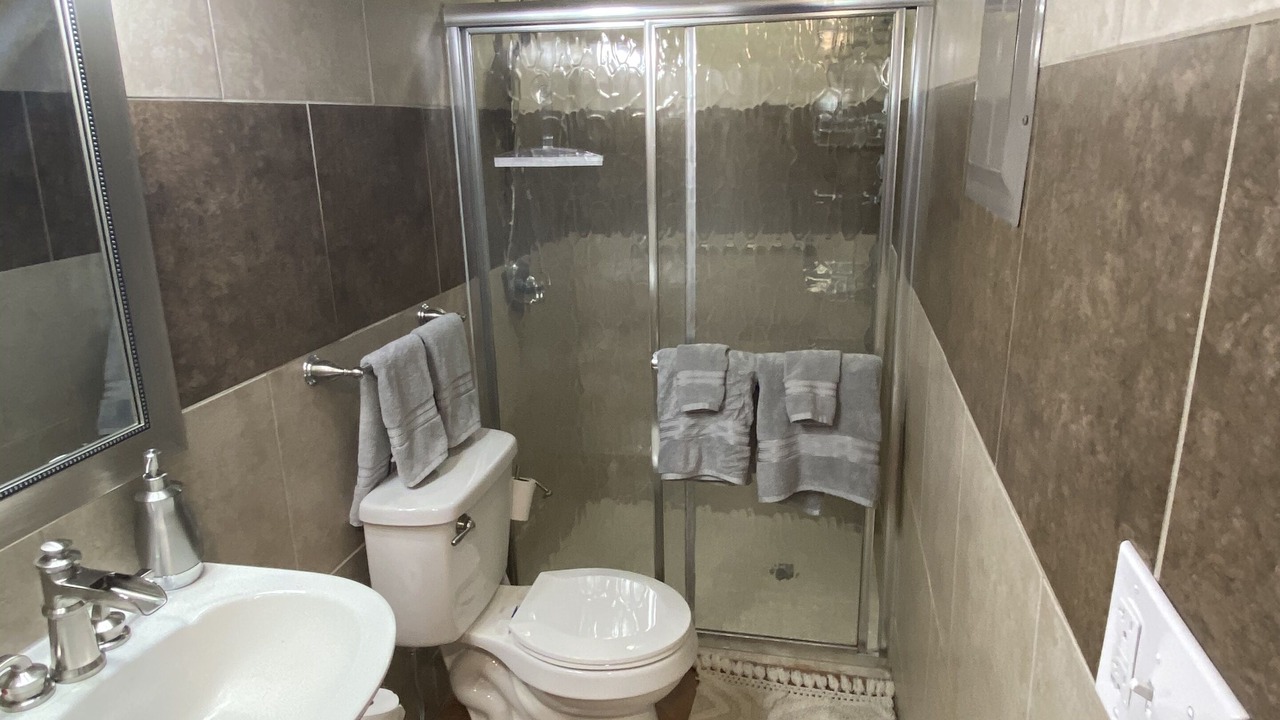 Photo of Bathroom in Maurepas