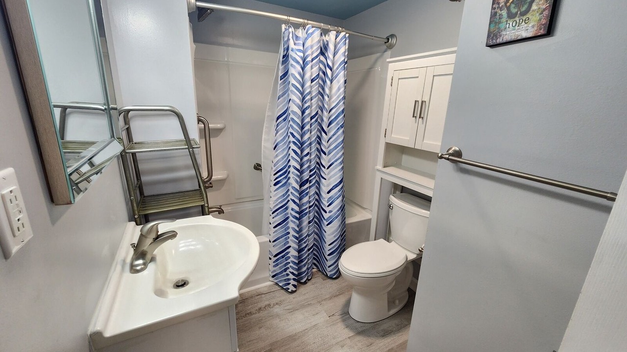 Photo of Bathroom in Chincoteague