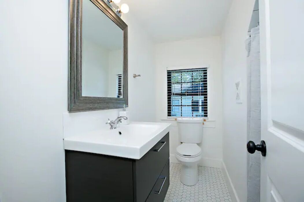Photo of Bathroom in Highlands - Perkins