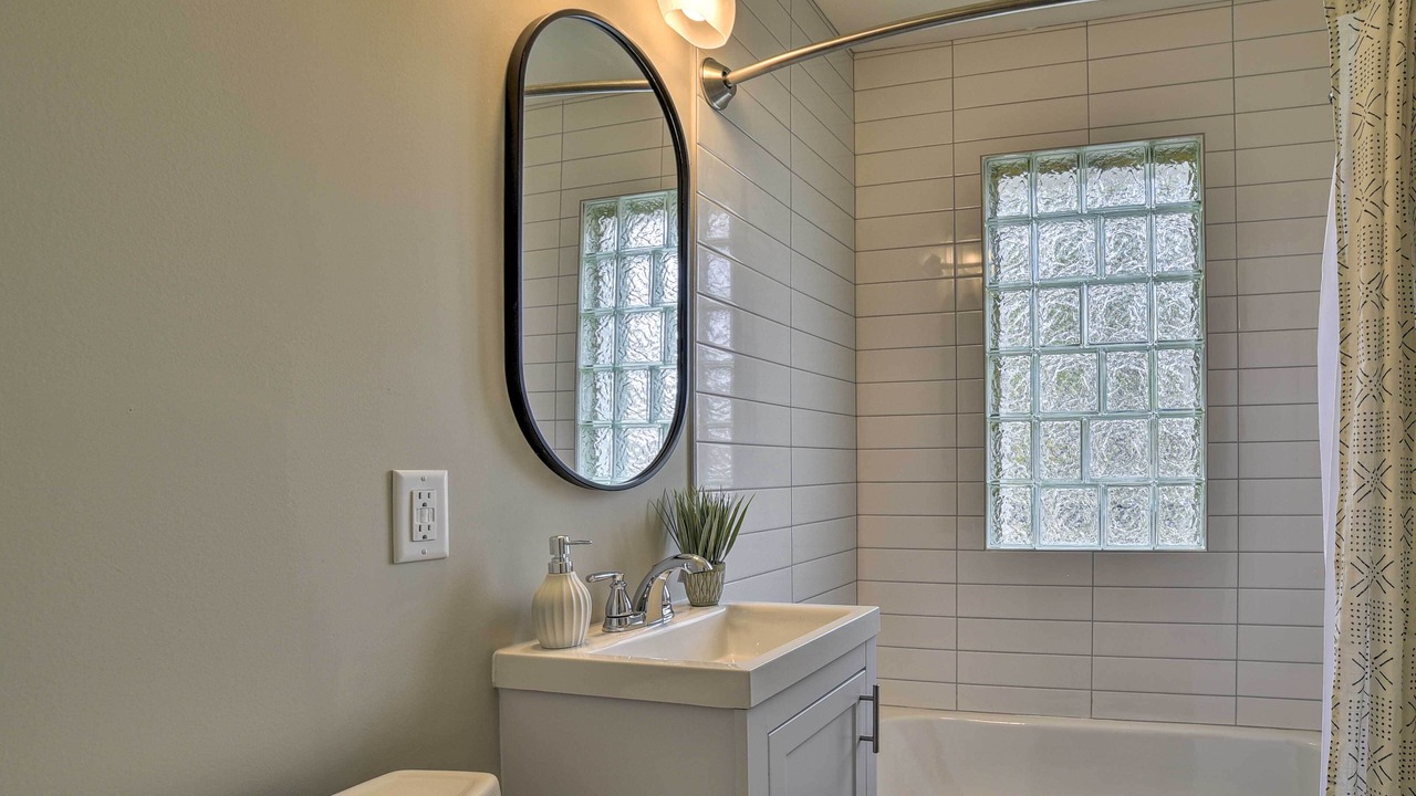 Photo of Bathroom in Hiawatha