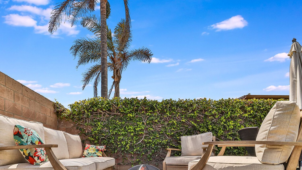 Photo of Patio Balcony in Pierpont Bay