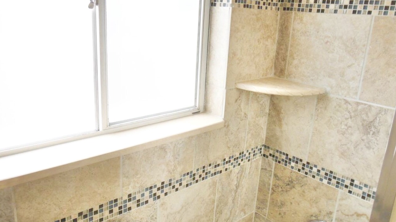 Photo of Bathroom in Hillsmere Shores