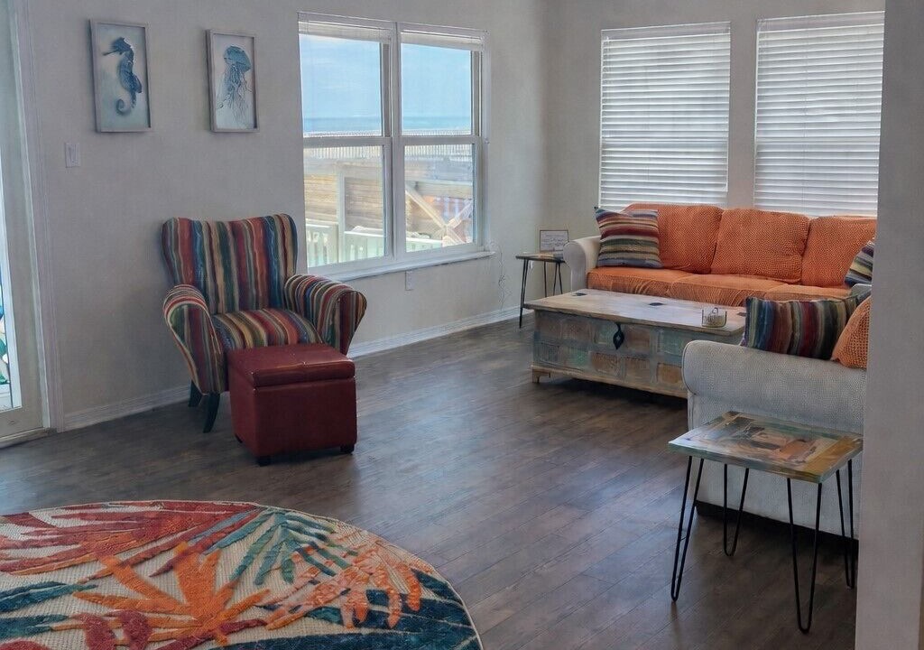 Photo of Livingroom in Dauphin Island
