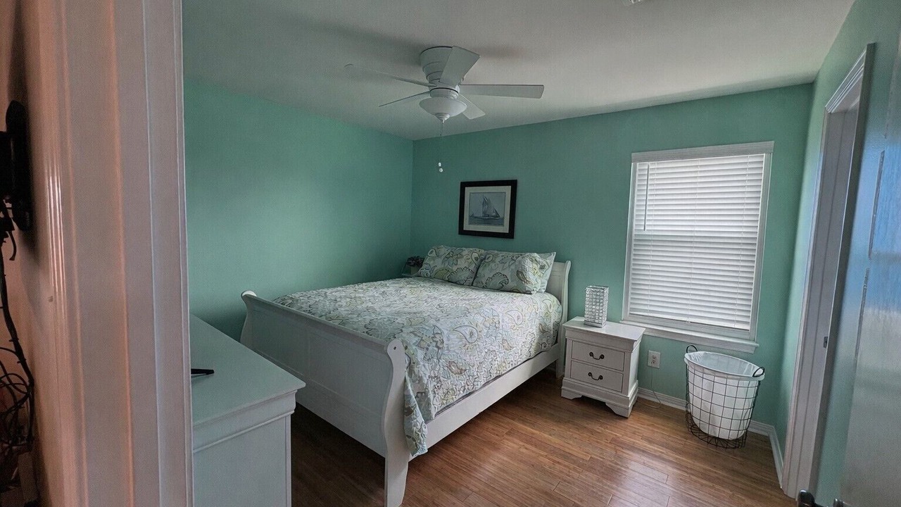 Photo of Bedroom in Dauphin Island