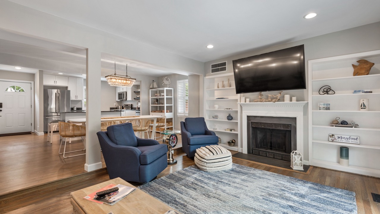 Photo of Livingroom in Historic District