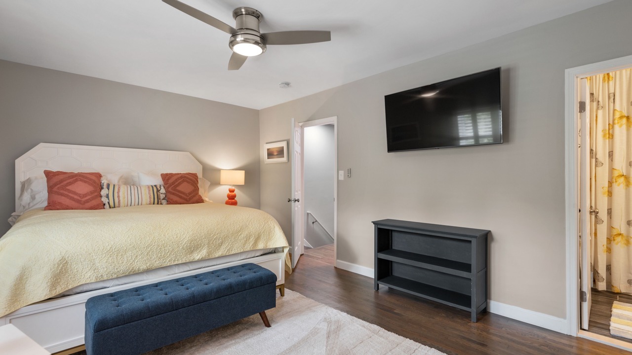 Photo of Bedroom in Historic District