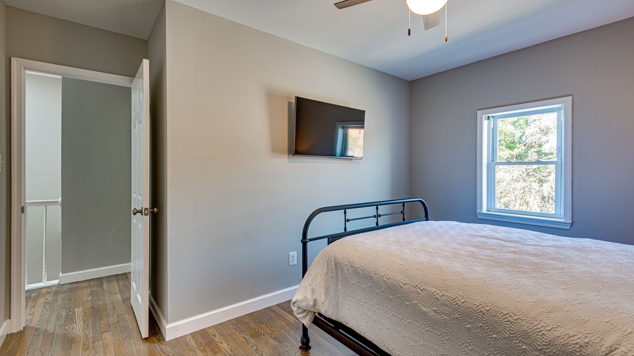 Photo of Bedroom in Historic District