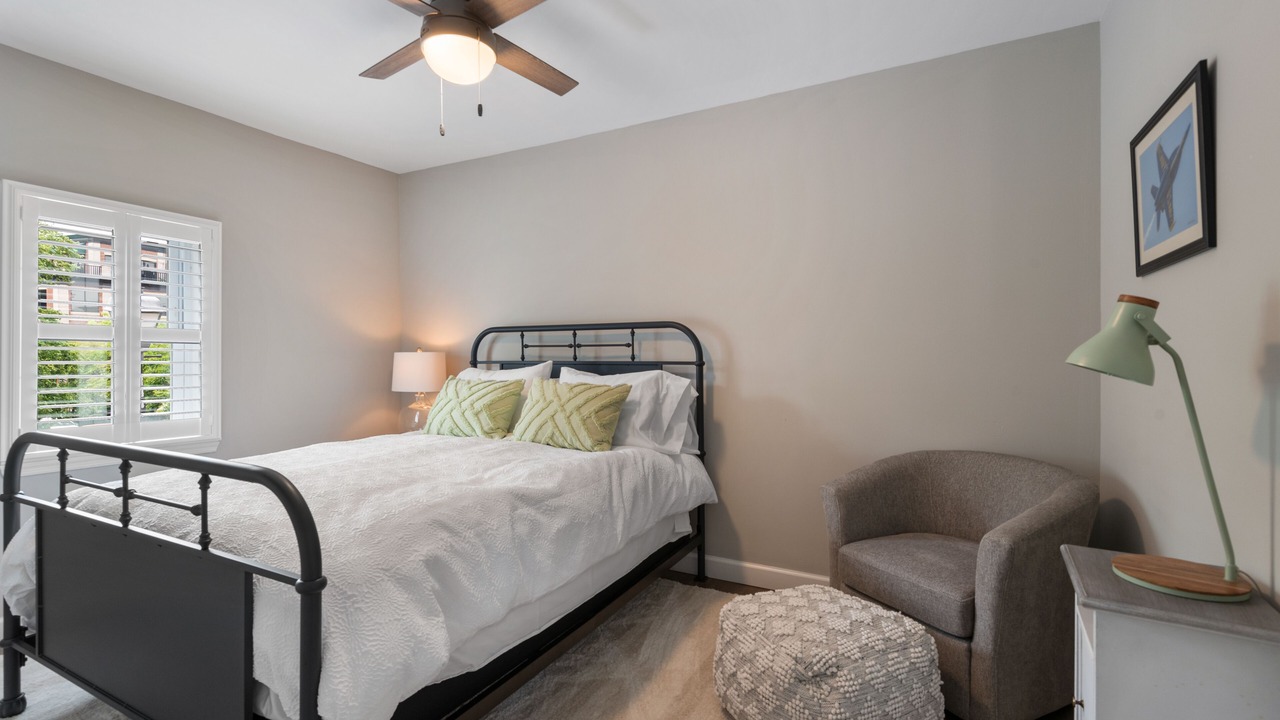 Photo of Bedroom in Historic District