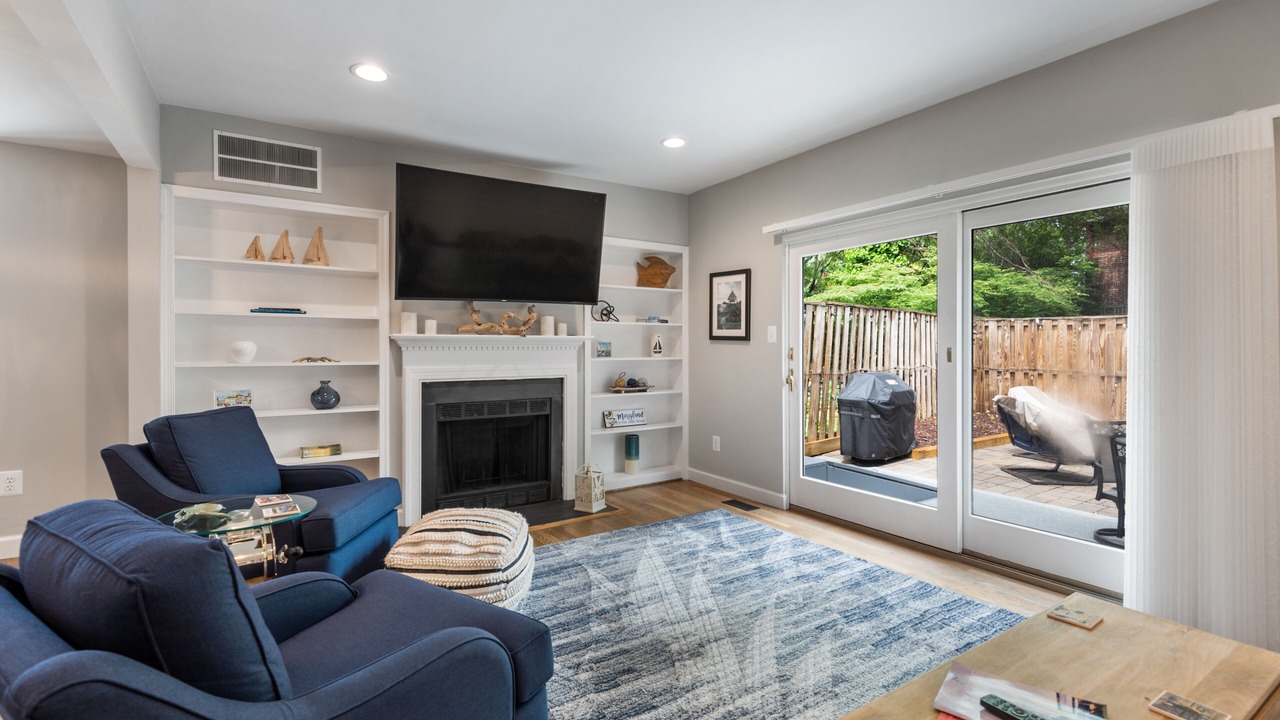 Photo of Livingroom in Historic District