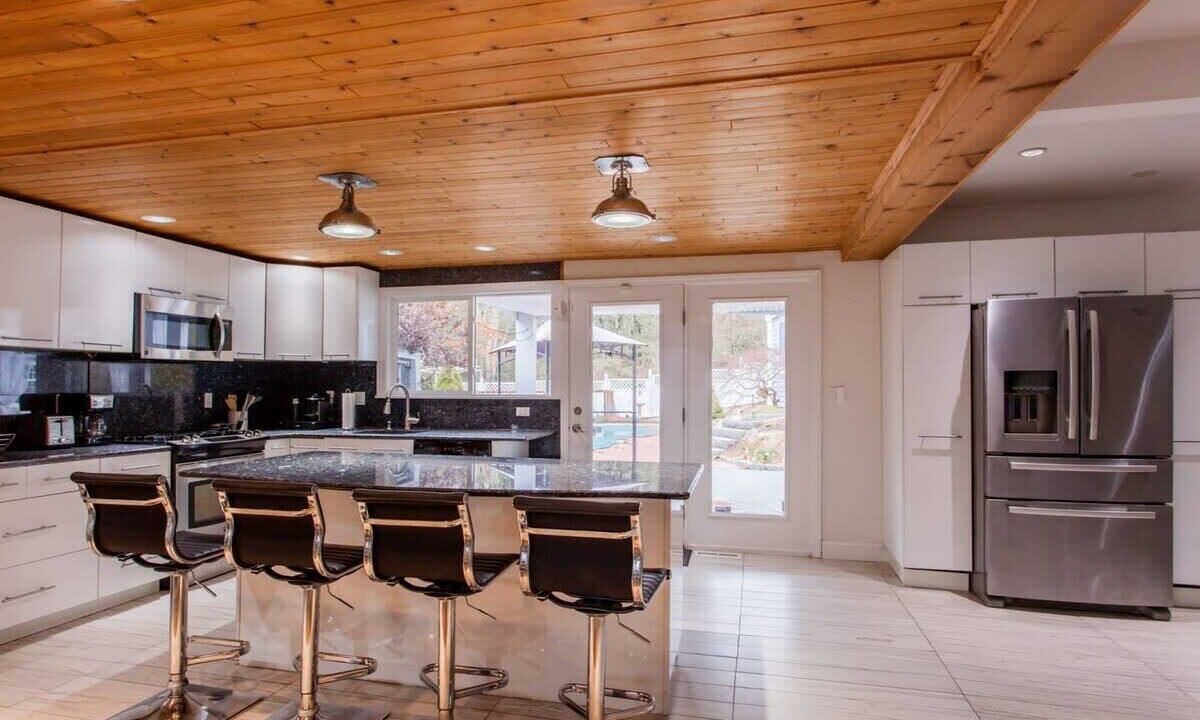 Photo of Kitchen in West Barnstable