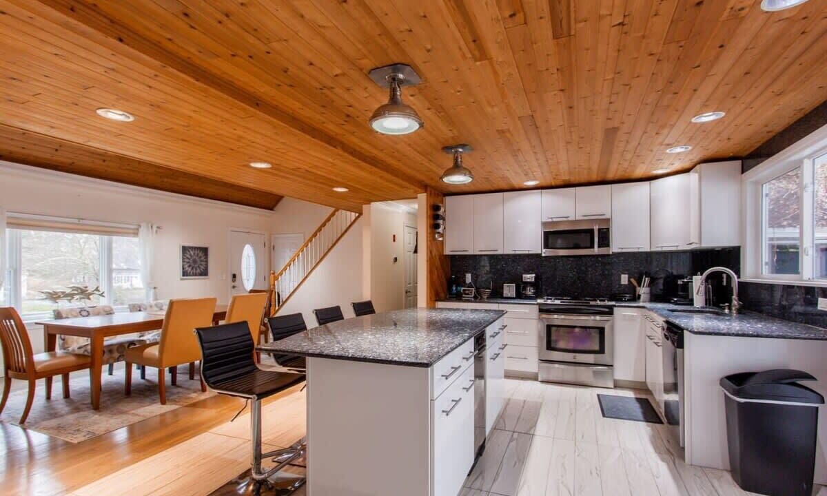 Photo of Kitchen in West Barnstable