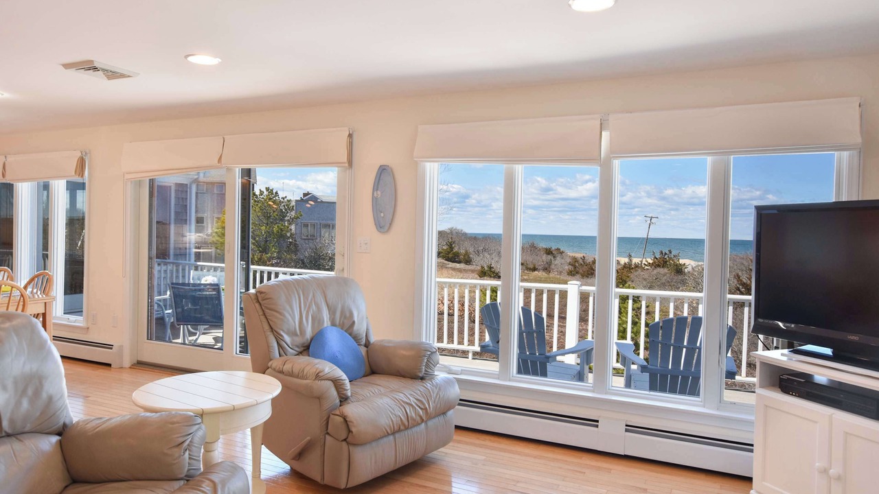 Photo of Livingroom in North Eastham