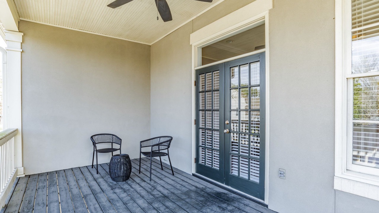 Photo of Patio Balcony in Central Business District