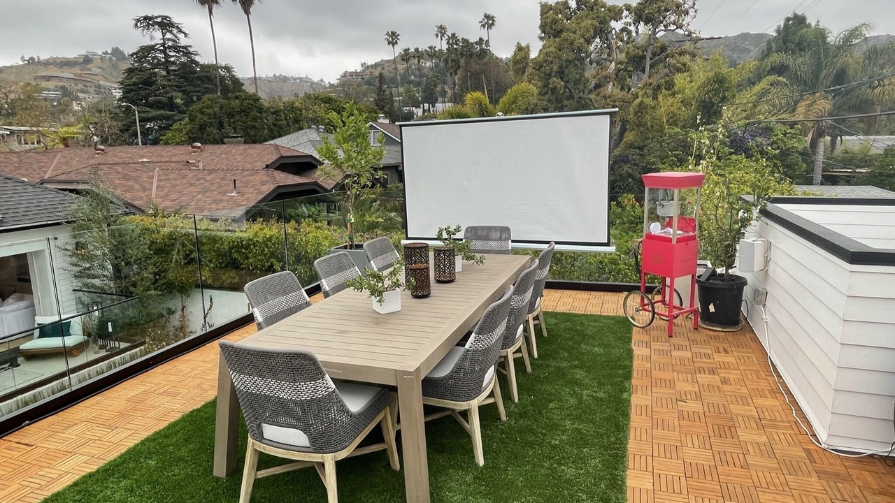 Photo of Outdoor in Hollywood