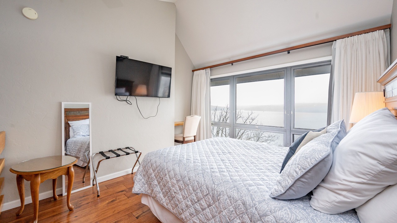 Photo of Bedroom in Mountainside