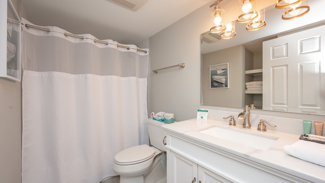 Photo of Bathroom in Mountainside