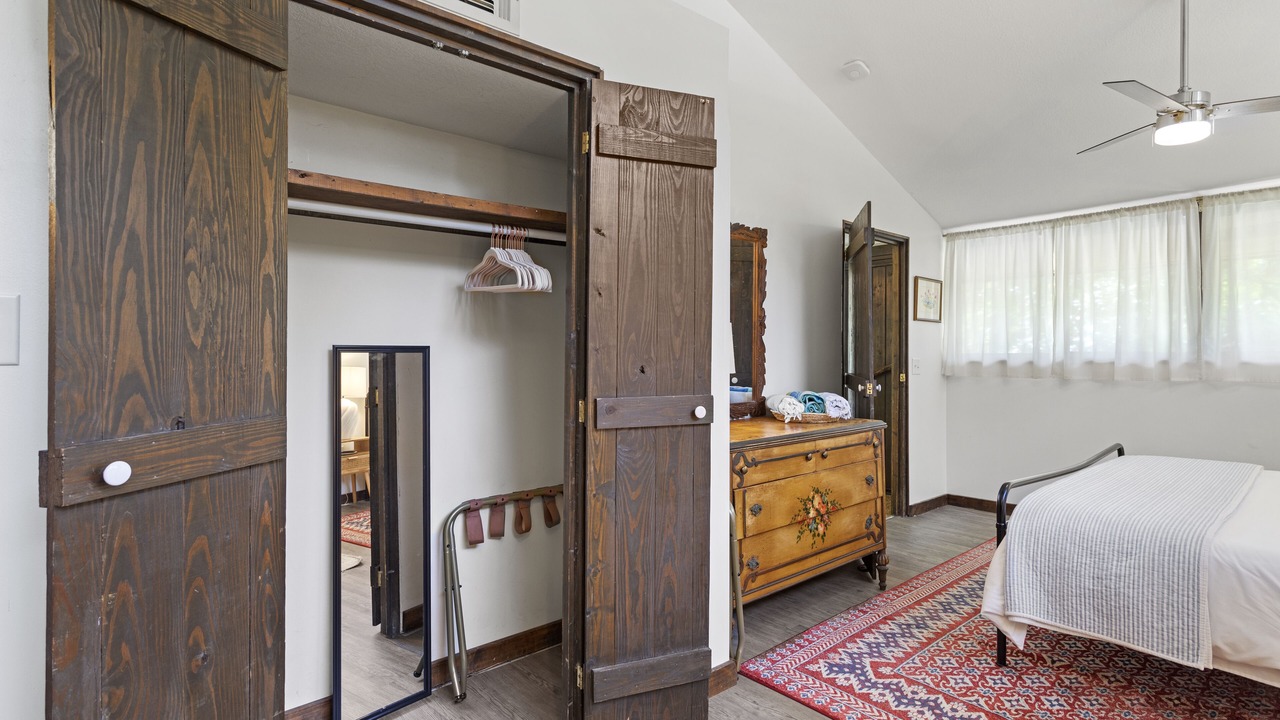 Photo of Bedroom in Ocean Springs