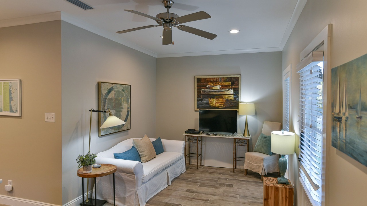 Photo of Livingroom in Daphne