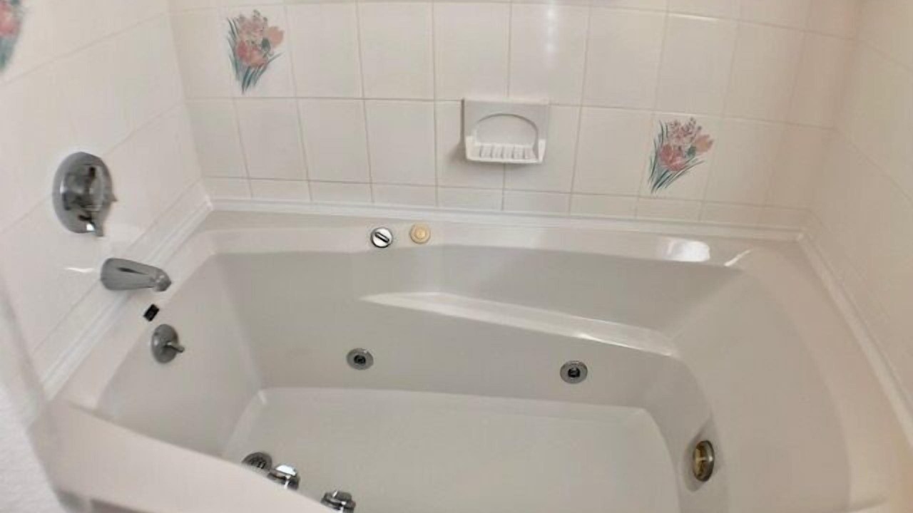 Photo of Bathroom in Mara Vista