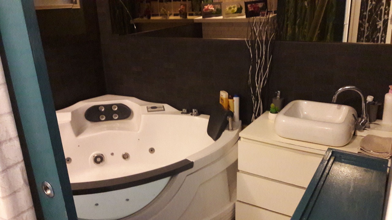 Photo of Bathroom in Lognes