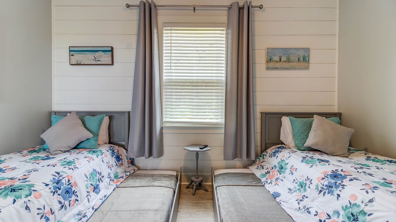 Photo of Bedroom in Mississippi City
