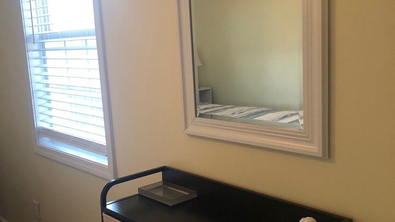 Photo of Bedroom in Long Beach