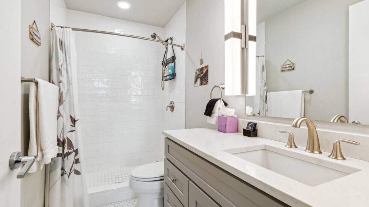 Photo of Bathroom in Bywater