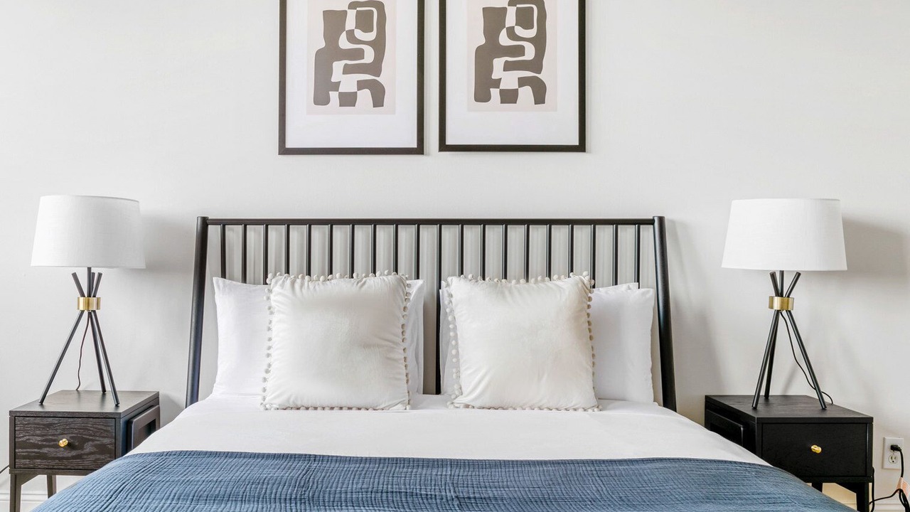 Photo of Bedroom in Fenway–Kenmore