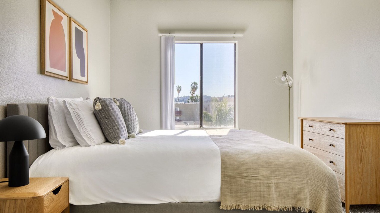 Photo of Bedroom in NoHo Arts District