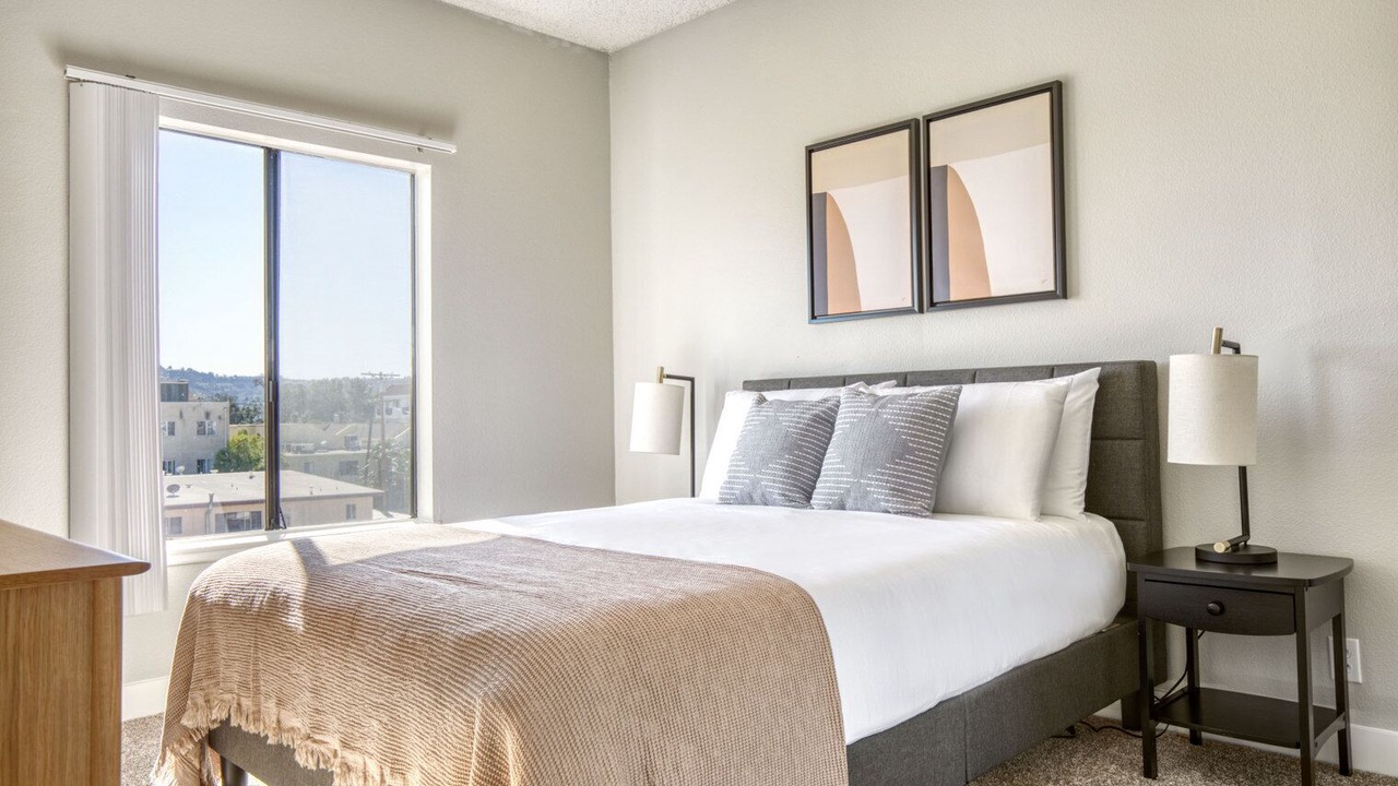 Photo of Bedroom in NoHo Arts District