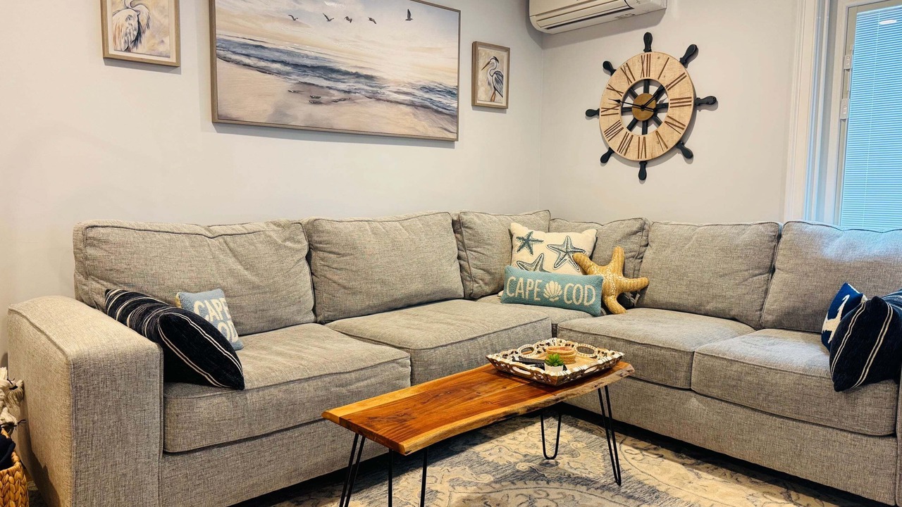 Photo of Livingroom in Brewster