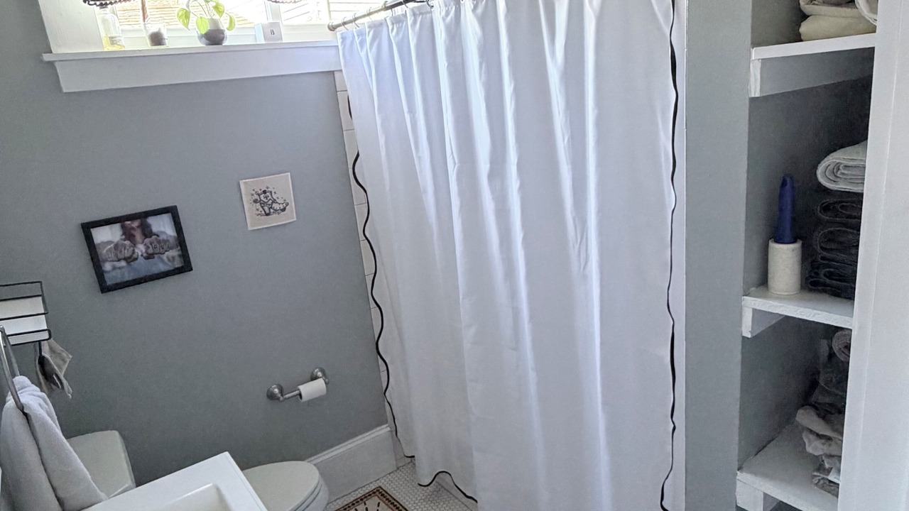 Photo of Bathroom in Treme