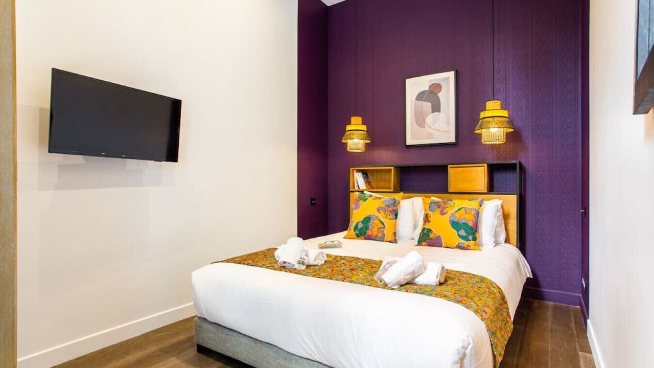 Photo of Bedroom in Saint-Lambert