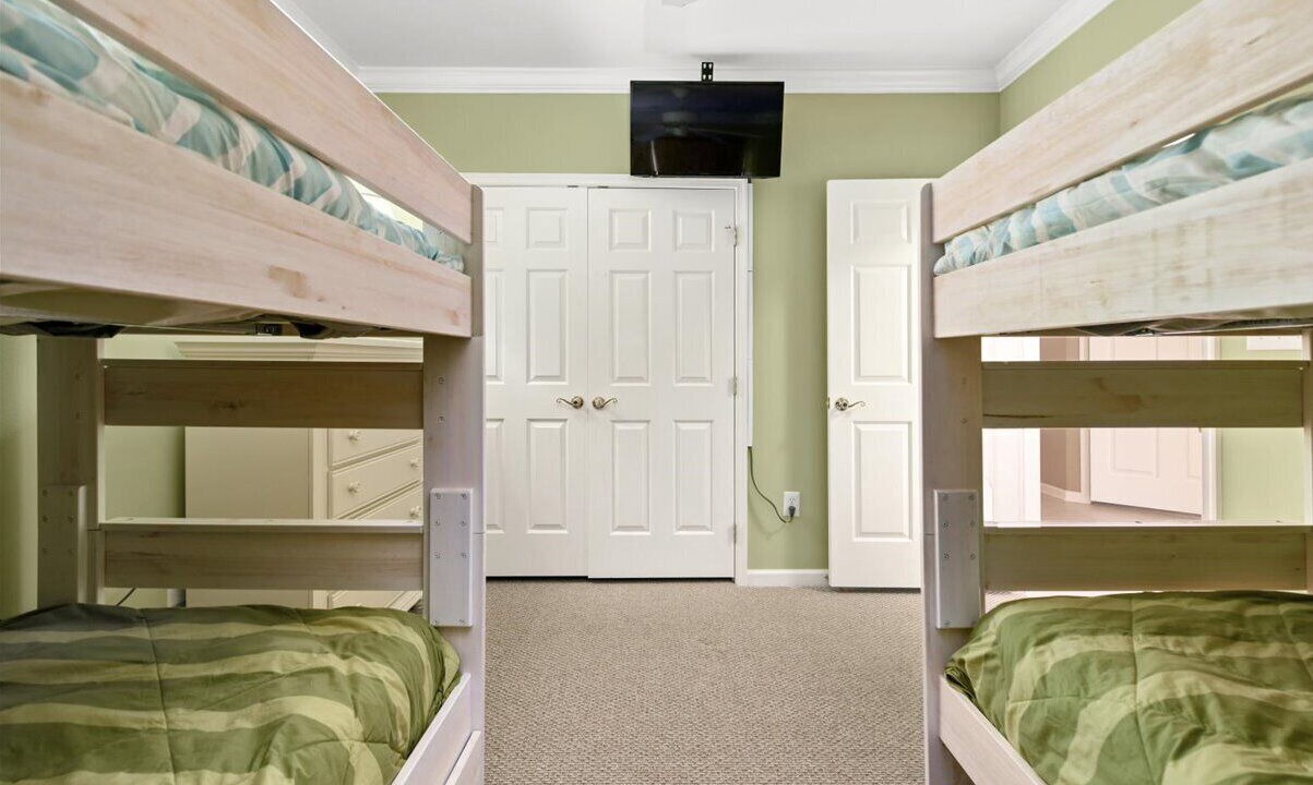 Photo of Bedroom in Sunset Island