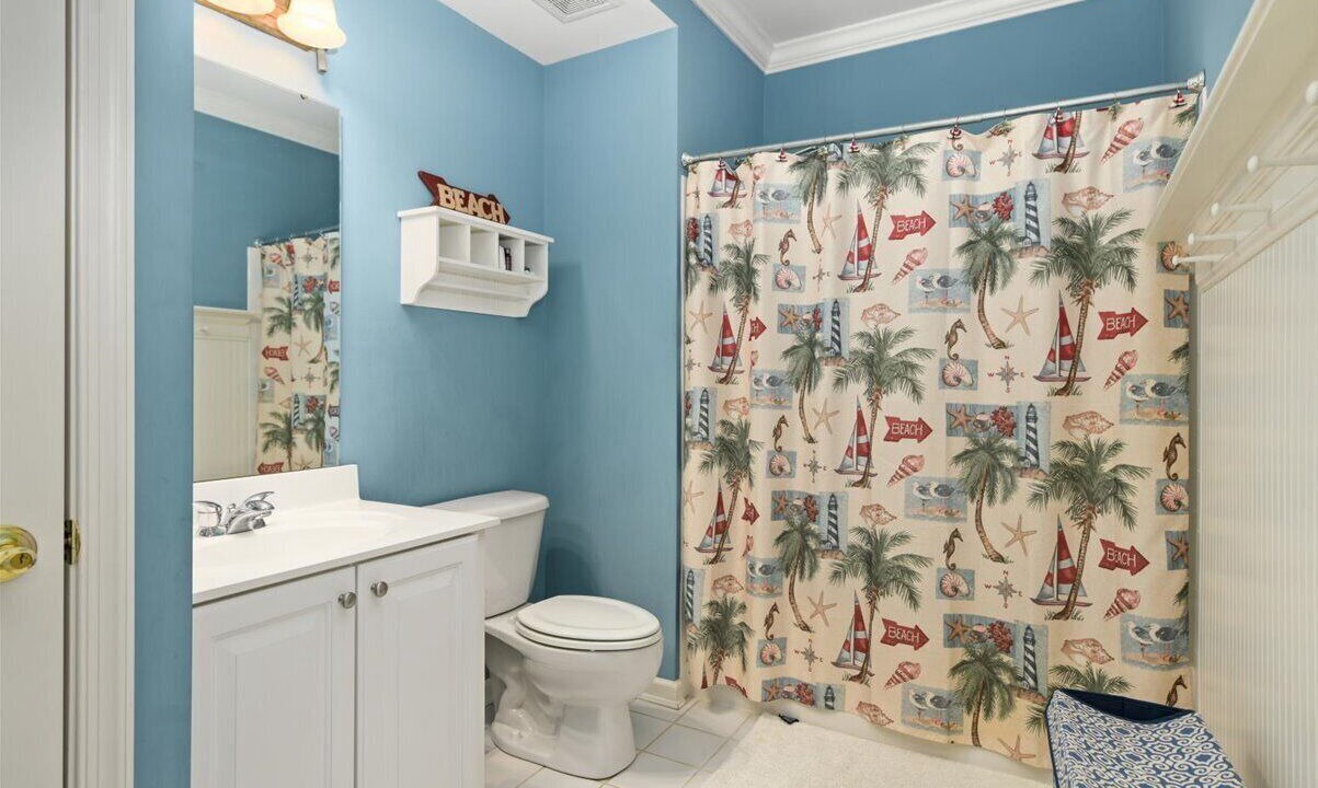 Photo of Bathroom in Sunset Island