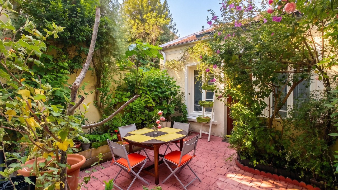 Photo of Outdoor in Montreuil