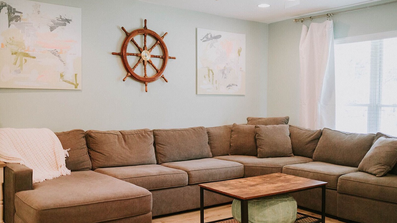 Photo of Livingroom in Ocean Springs