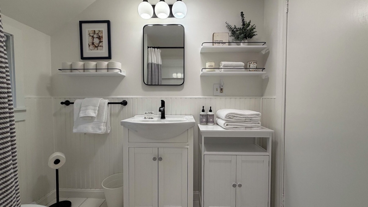 Photo of Bathroom in West Dennis