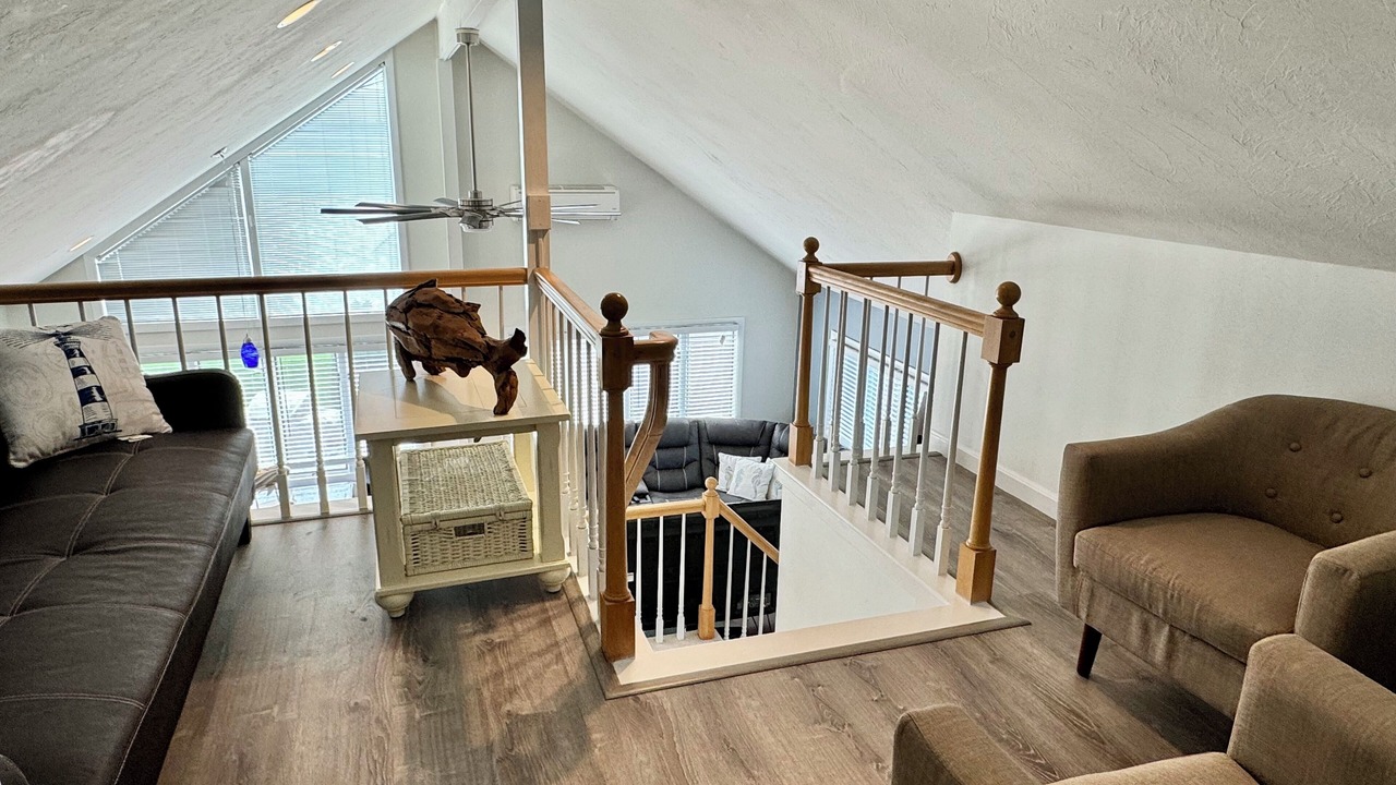 Photo of Livingroom in South Yarmouth