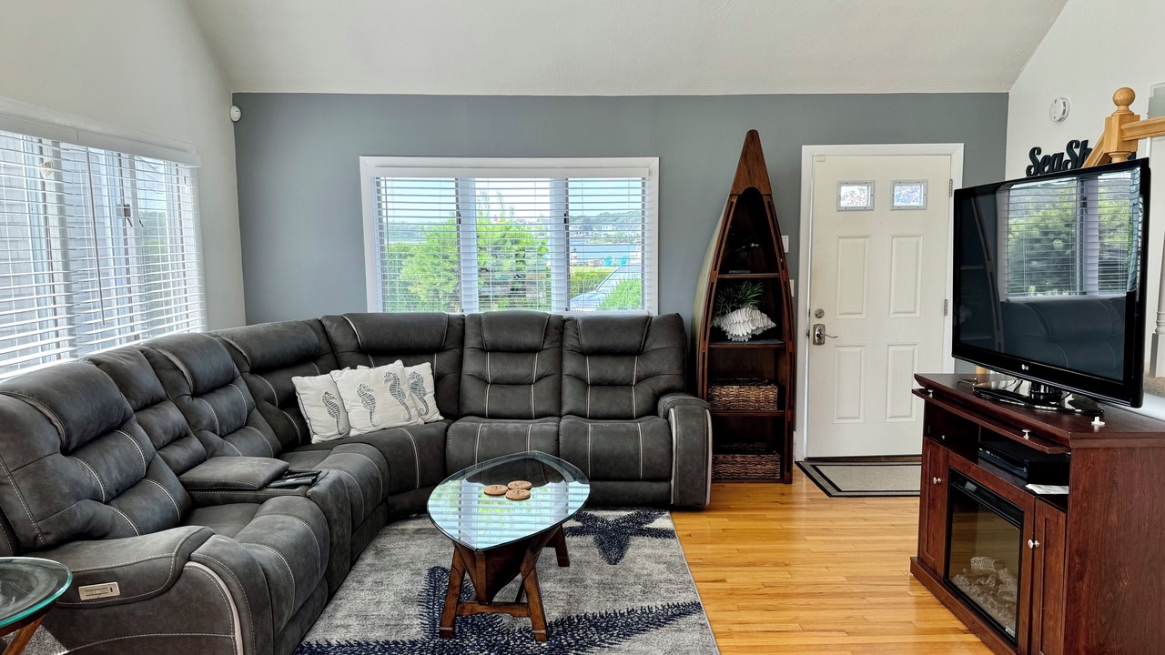 Photo of Livingroom in South Yarmouth