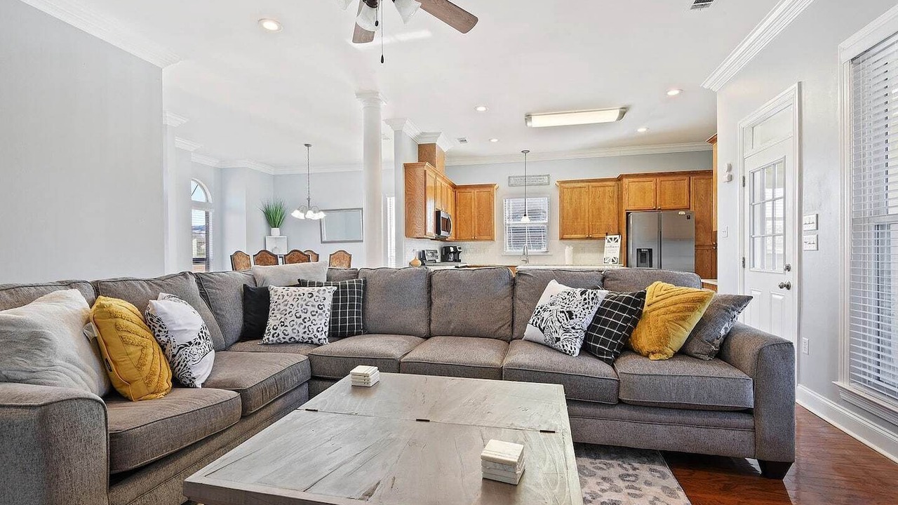 Photo of Livingroom in Sunshine