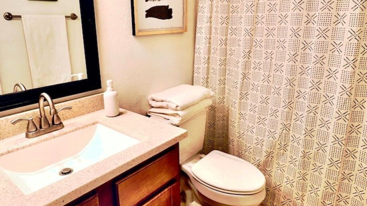 Photo of Bathroom in Central Scottsdale