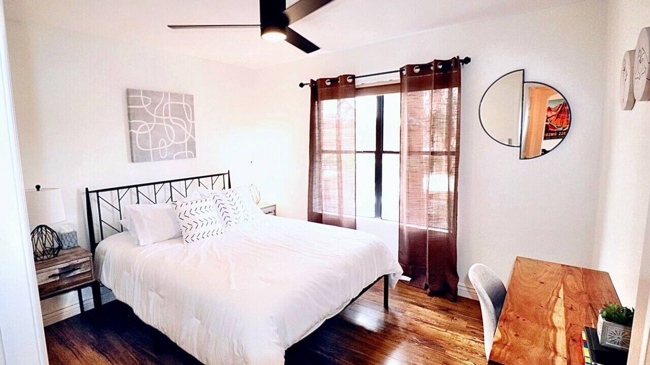 Photo of Bedroom in Central Scottsdale