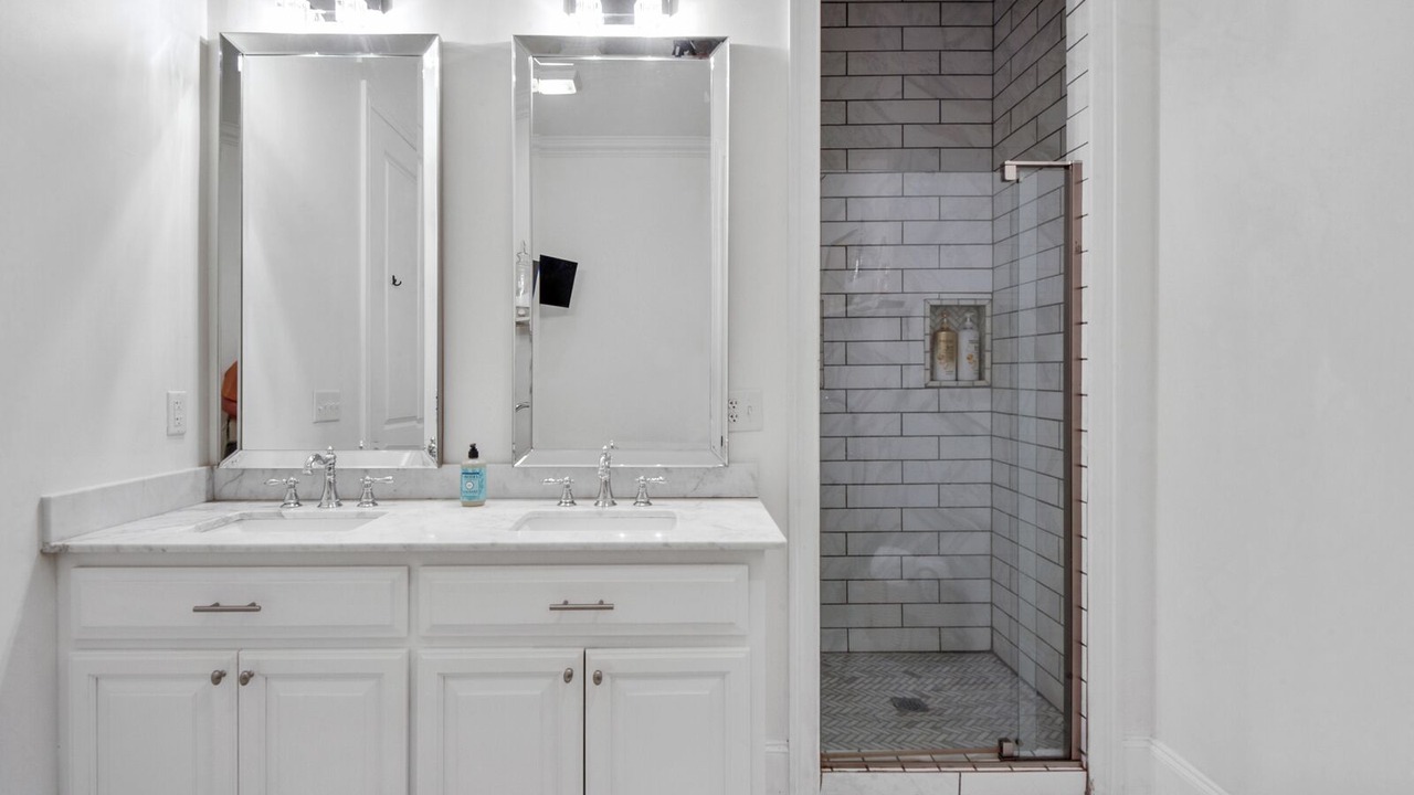Photo of Bathroom in Waveland