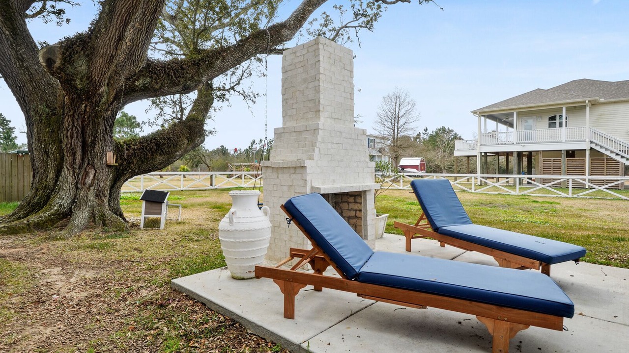 Photo of Patio Balcony in Waveland