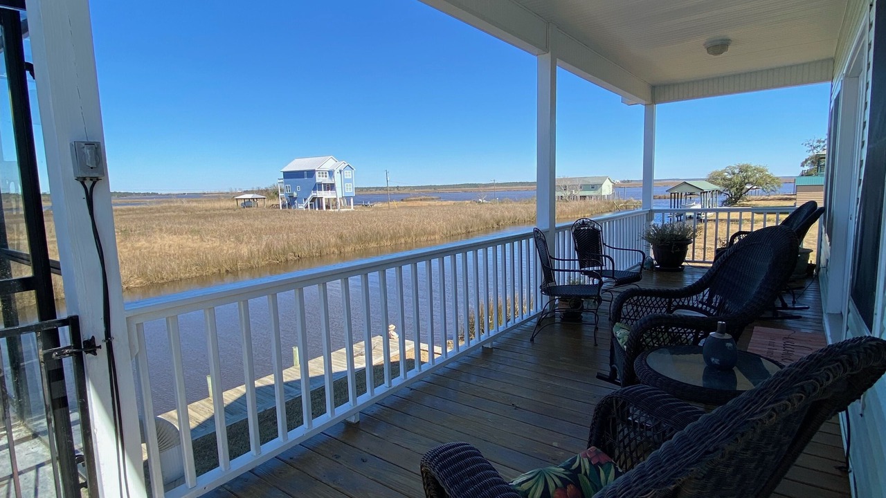 Photo of Patio Balcony in Shoreline Park